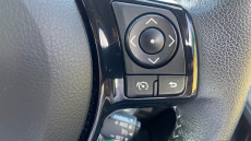 Toyota Yaris 1.5 VVT-i Icon Tech 5dr Petrol Hatchback